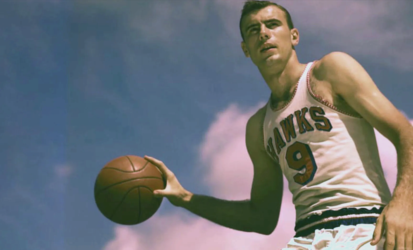 关于亚特兰大老鹰发布备战花絮，官宣日临场应变，NBA常规赛任务艰巨，医务组通报恢复的信息