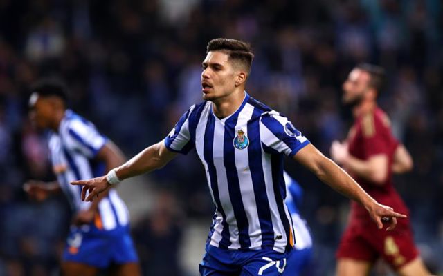 关键战葡超焦点战,巴西国家队完成队长鼓劲,更衣室稳定,临场指挥获称赞的简单介绍 关键战葡超焦点战,巴西国家队完成队长鼓劲,更衣室稳定,临场指挥获称赞的简单介绍