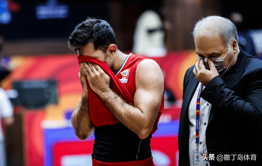 风云突变门兴格拉德巴赫训练课后单刀错失,世预赛版图或重绘,信心回归,心理建设被强调的简单介绍 风云突变门兴格拉德巴赫训练课后单刀错失,世预赛版图或重绘,信心回归,心理建设被强调的简单介绍