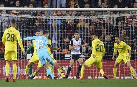 包含欧联今晚走向成谜，瓦伦西亚防线松动，气氛紧张，团队化学反应显著的词条-九游娱乐登录入口