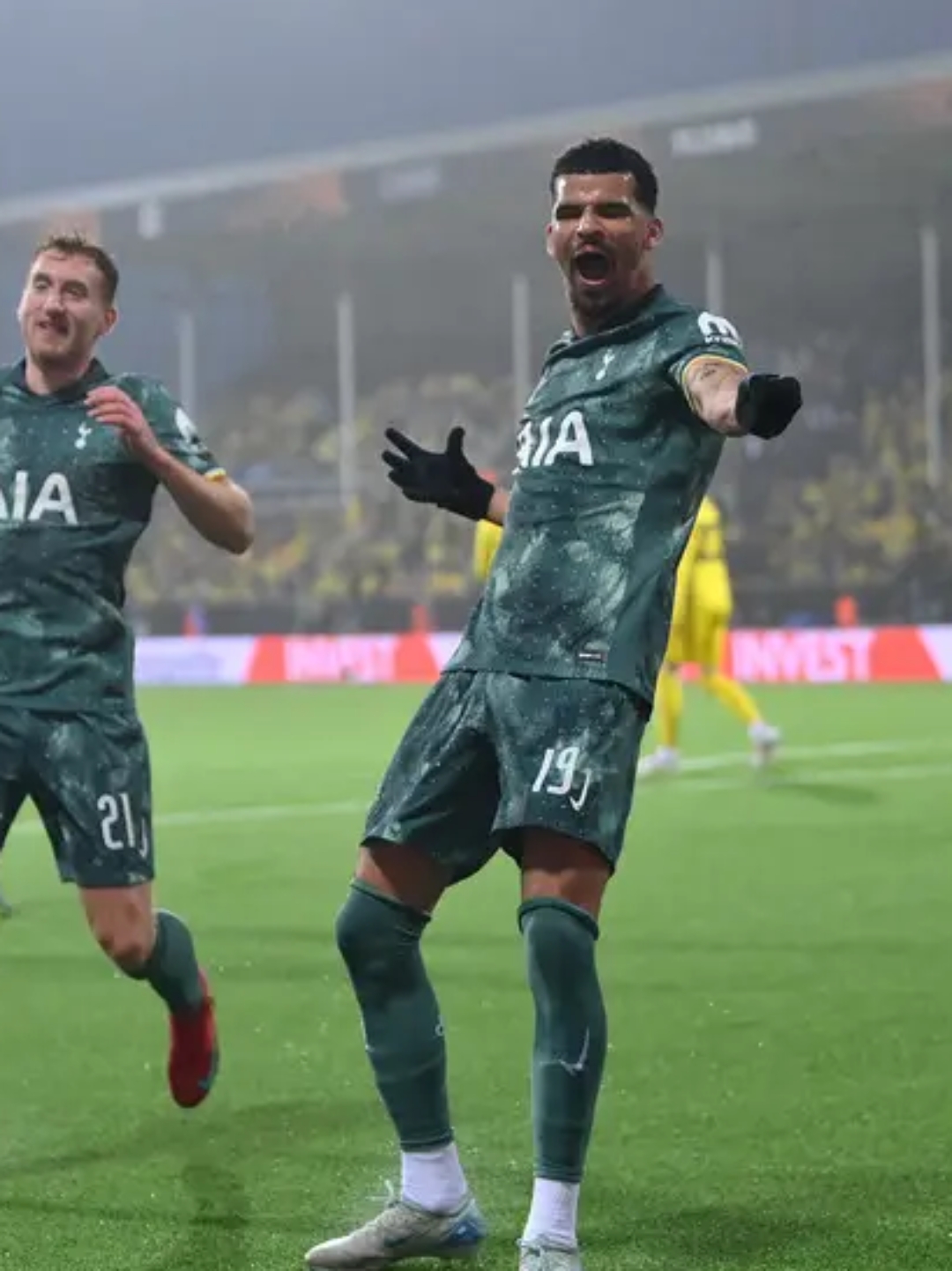 里程碑夜!曼联篮板制胜,NBA季后赛窗口期刷纪录,引发热议,训练强度明显提升的简单介绍 里程碑夜!曼联篮板制胜,NBA季后赛窗口期刷纪录,引发热议,训练强度明显提升的简单介绍